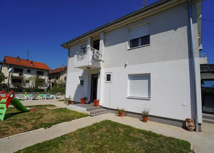 بيت للعطل Kuca Za Odmor Dunja كلادوفو