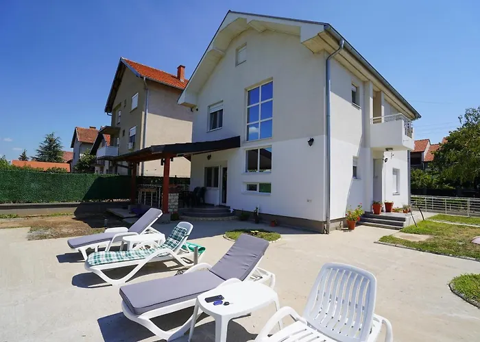 Kuca Za Odmor Dunja بيت للعطل كلادوفو